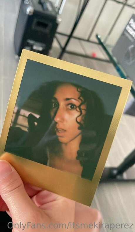 itsmekiraperez hot actress pics