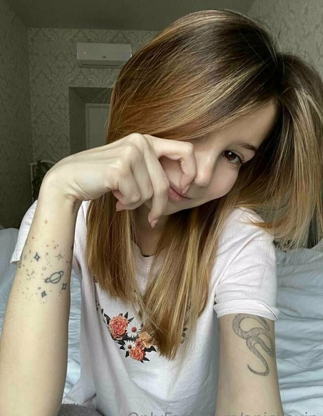 anickavip model nudes photos