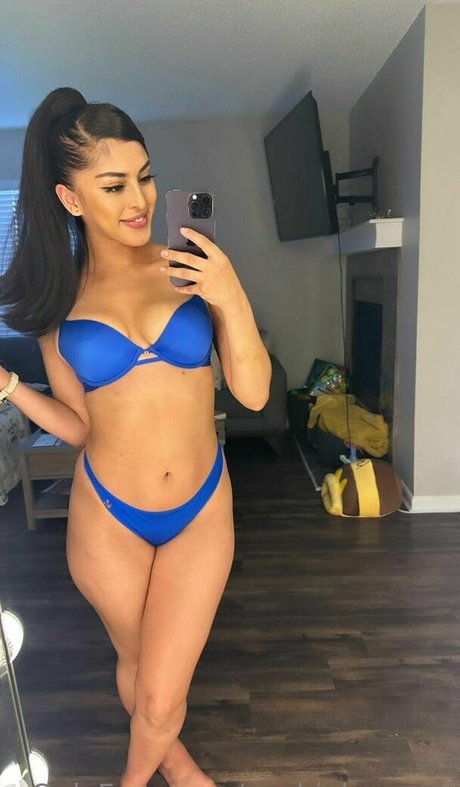 Sophialeonexo star exclusive photo