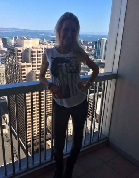 sex scene onlyfans top photo