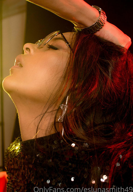 eslunasmith49 star exclusive pic