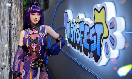 Larissa Rochefort pornstar art pictures