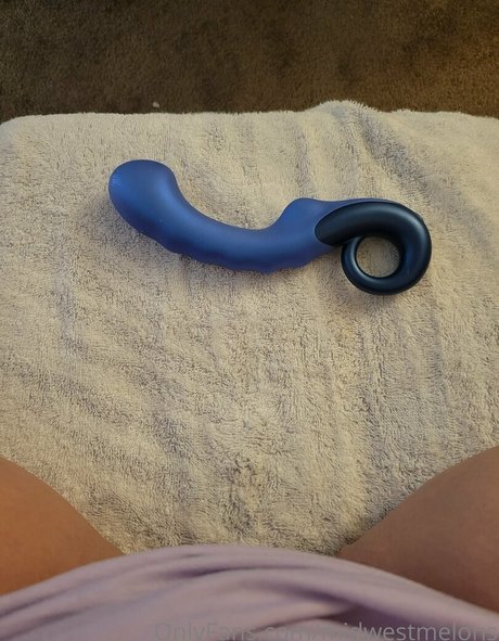 midwestmelons perfect model pic