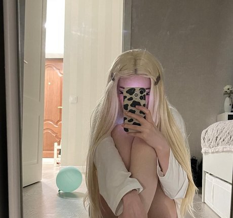 Shadsi star erotic pic