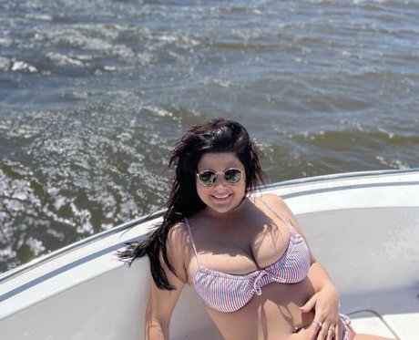 sassraymond model nudes galleries