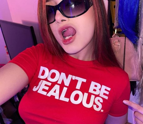 Chxrrychick art star pic