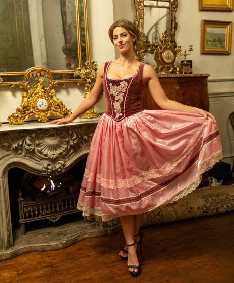 Develique adult star picture