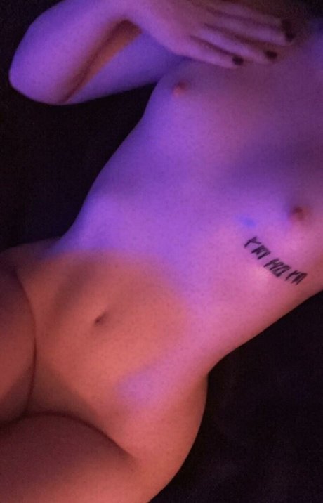 littl3missd00msd4y naked pornstar pic