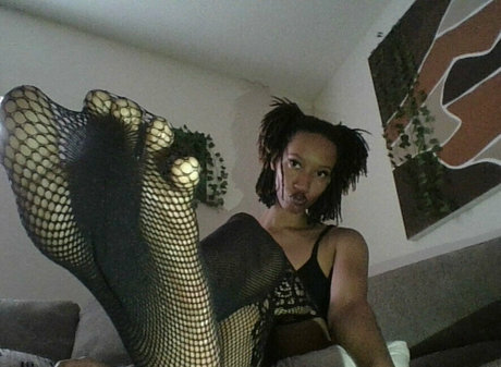 allhailrgoddess model free image