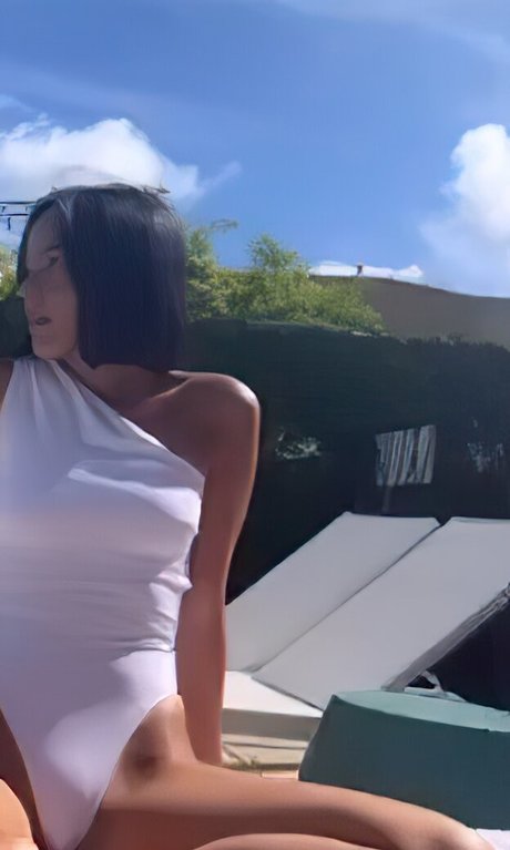 Agathe Auproux nude actress photos