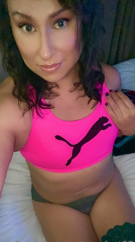 tgirlfeet35 nude model pic