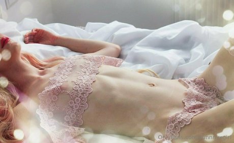 fleurxy pornstar hot picture