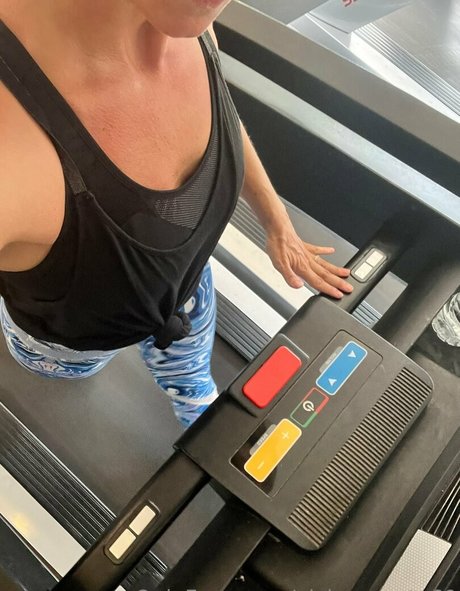 squat riding onlyfans art xxx picture