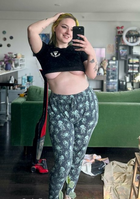 melthewhalefree porn actress galleries