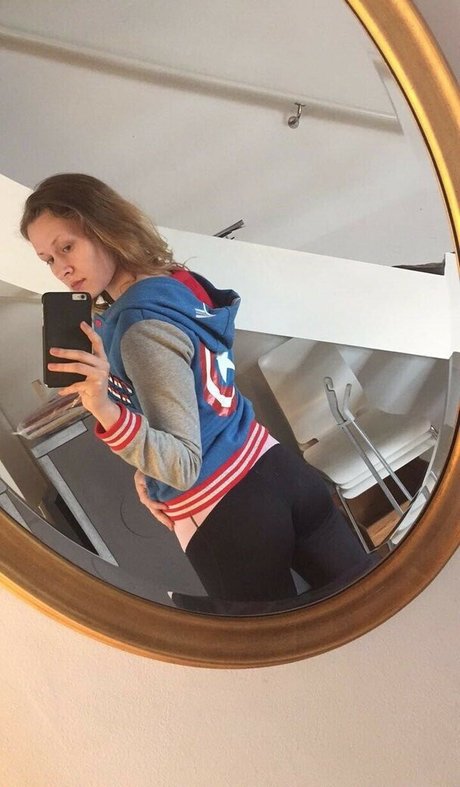 elina twich beautiful star image