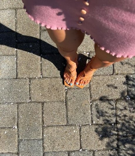 Claudia Walsh model nude pics