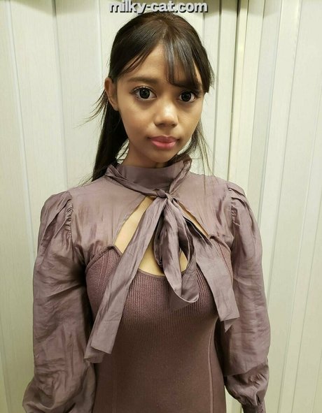 milkycatcom nudes actress pic