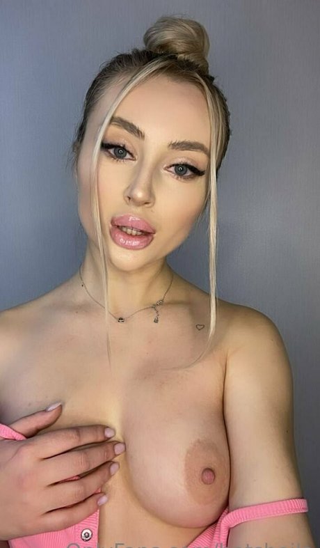 hotsheila nude star pictures