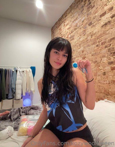 kozywoolkween naked pornstar pictures