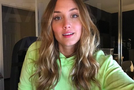 Naomi Kyle pornstar art photo