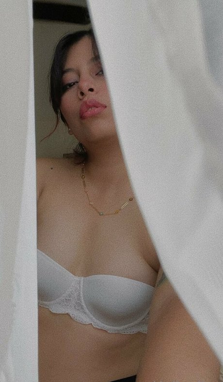 helloaliza model nudes image