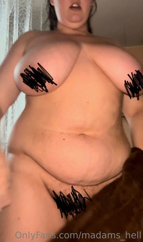 madams hell model sexy photo