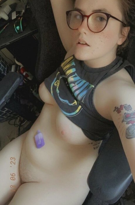Dogbiscuits2 0 exclusive actress img