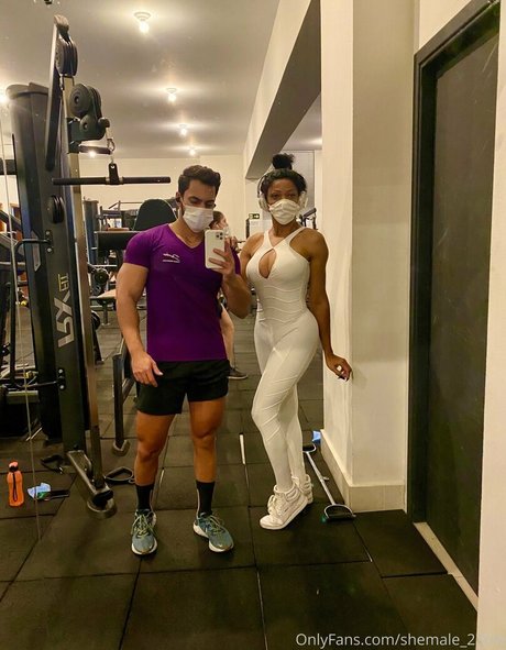 shemale 23cm best star photo