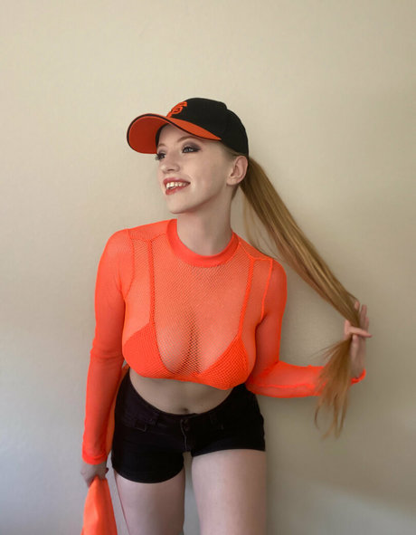 gingerquest nudes star img