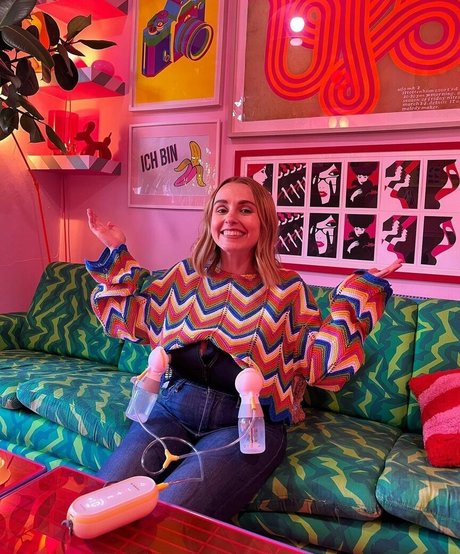 Hannah Witton sexy pornstar pics