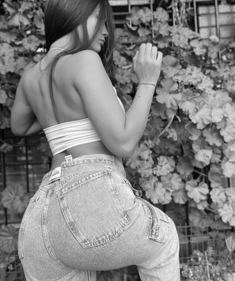 Seleneitor pornstar exclusive archive