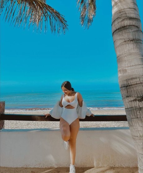 Frida Najera model exclusive images