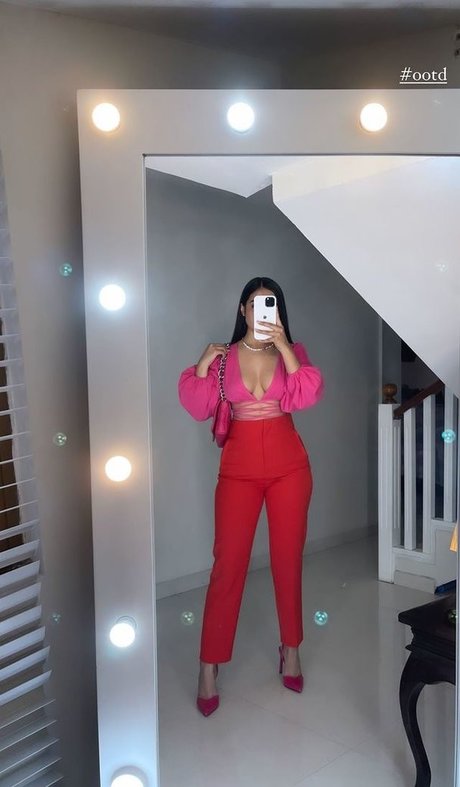 Frida Najera nude star galleries