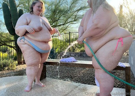 ssbbwroxxie sex model picture