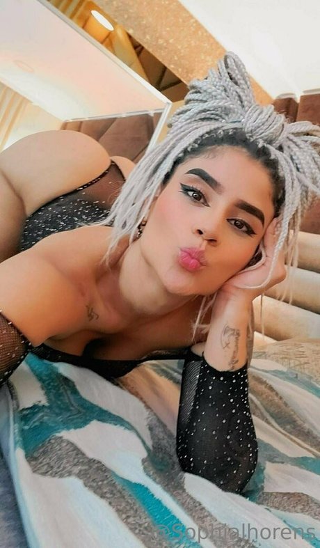 sophia lhorens beautiful actress pics