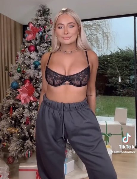 Saffron Barker hot pornstar pictures