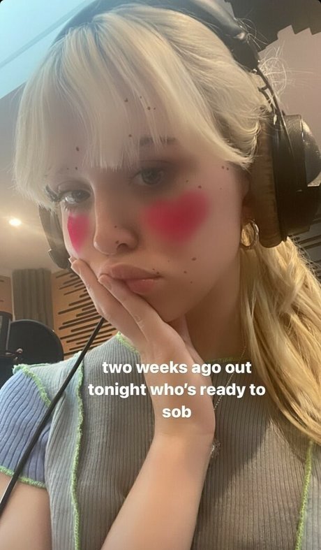 Maisie Peters nude pornstar photos