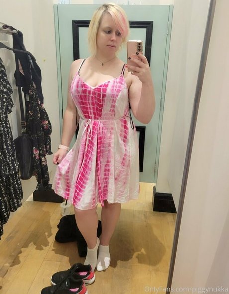 piggynukka sex actress archive