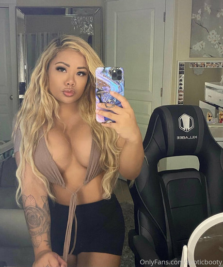 exoticbooty best actress photo