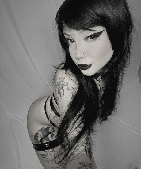 Ghostbabss star exclusive pic