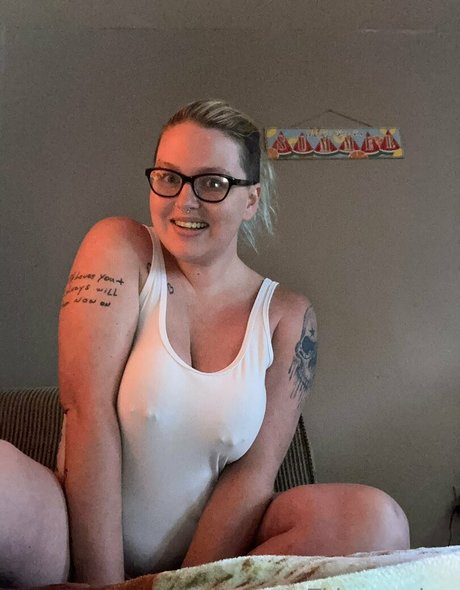 lesbian squirt onlyfans nudes images