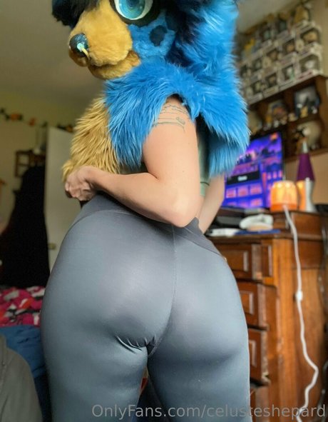 celusteshepard sexy model photo