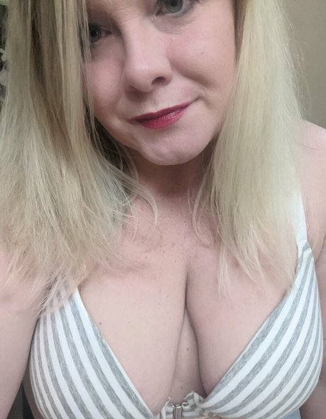 bbwbadnwild hot actress gallery