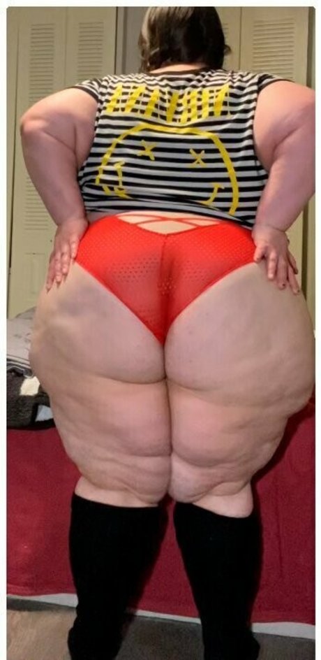 shellybobelly nudes star photo