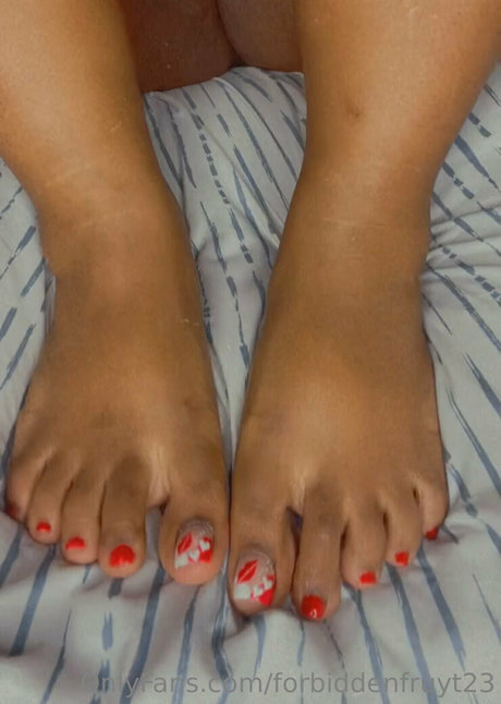 forbiddenfruyt23 hot actress pics