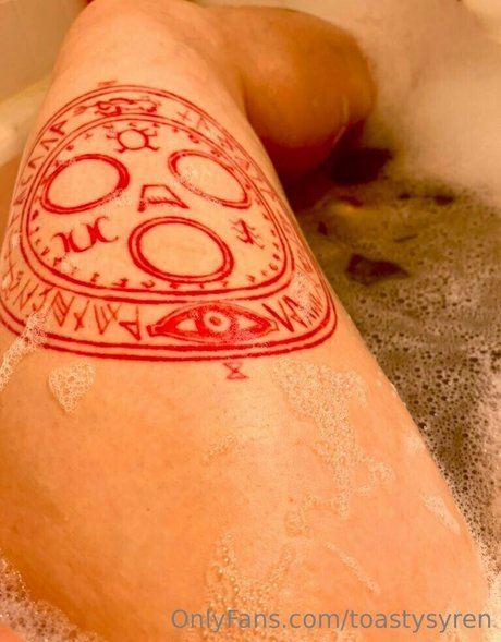 toastysyren model sex archive