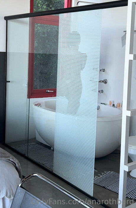 anarothbard erotic actress img