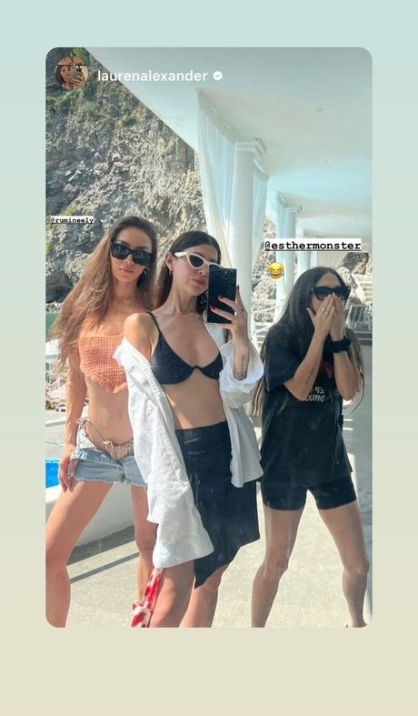 Esther Povitsky star beautiful photos