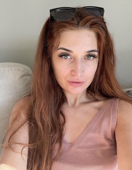 lucyraine model pornographic img