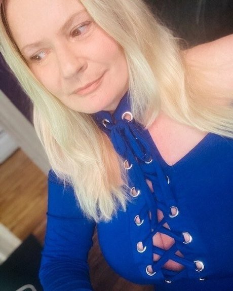 uniquilyyours sex actress picture